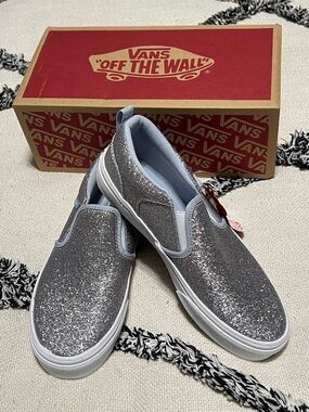 New Vans Asher Glitter Sidewall Light Grey Slip-On Sneakers size 4 MY